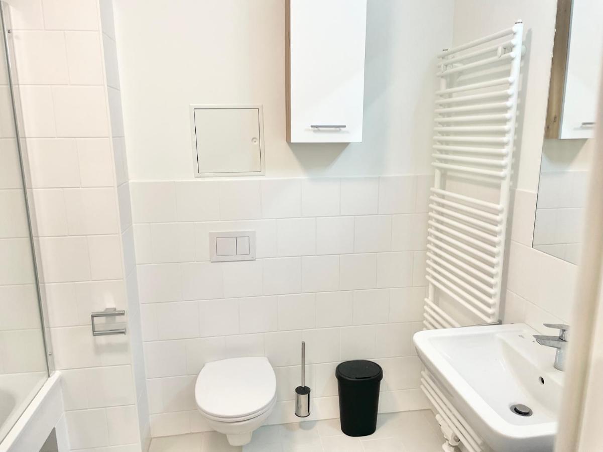 Central 55M2 Flat With Balcony & Parking Wien Eksteriør bilde