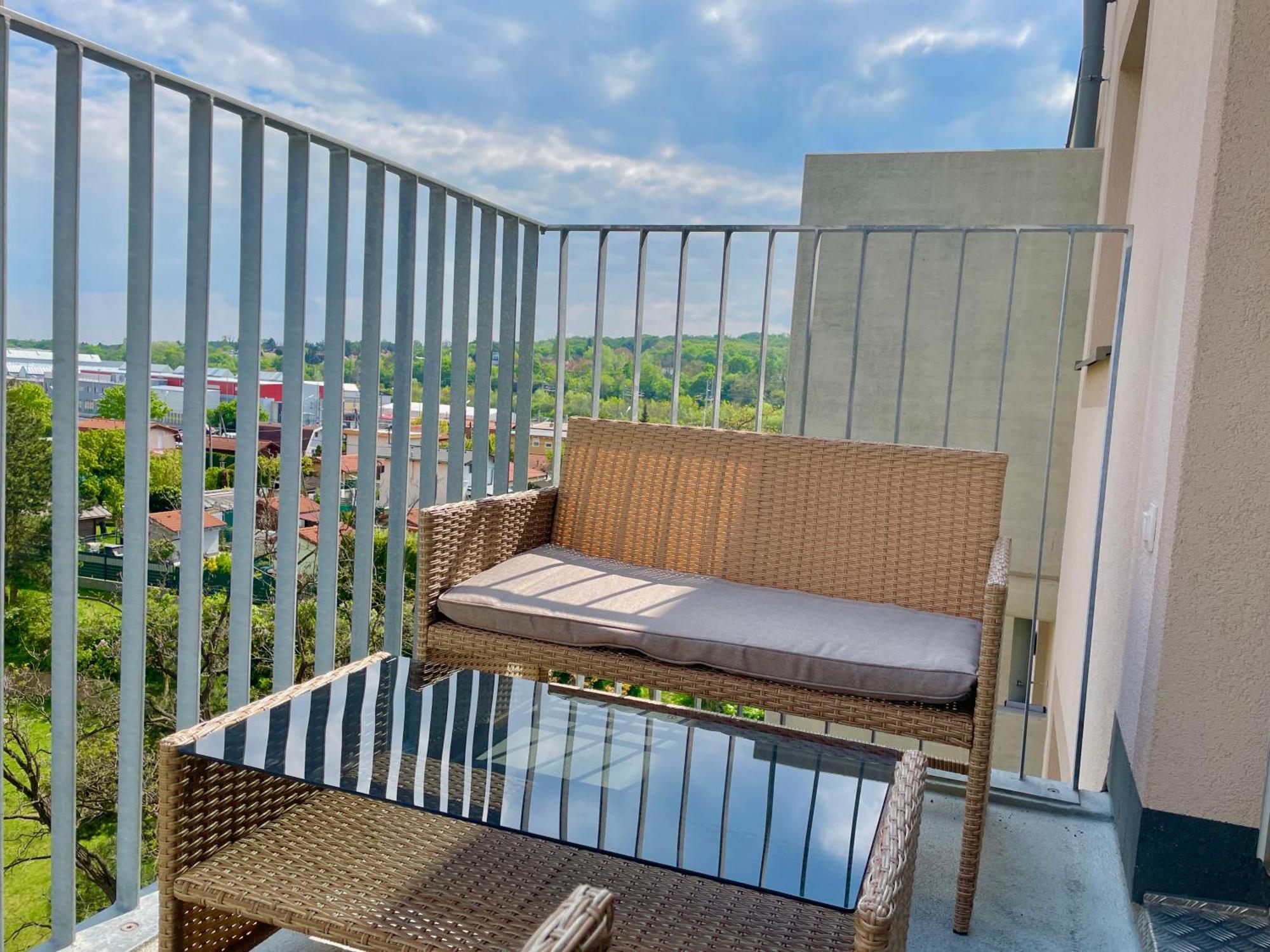 Central 55M2 Flat With Balcony & Parking Wien Eksteriør bilde